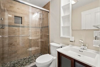 Building Photo - 30 E Concord St