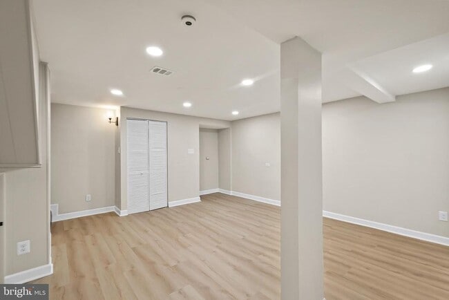 Building Photo - 1235 Alabama Ave SE