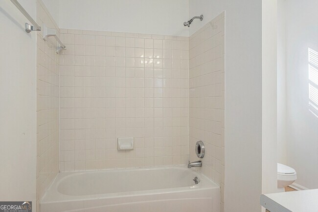 Building Photo - 1331 Baywood Glen