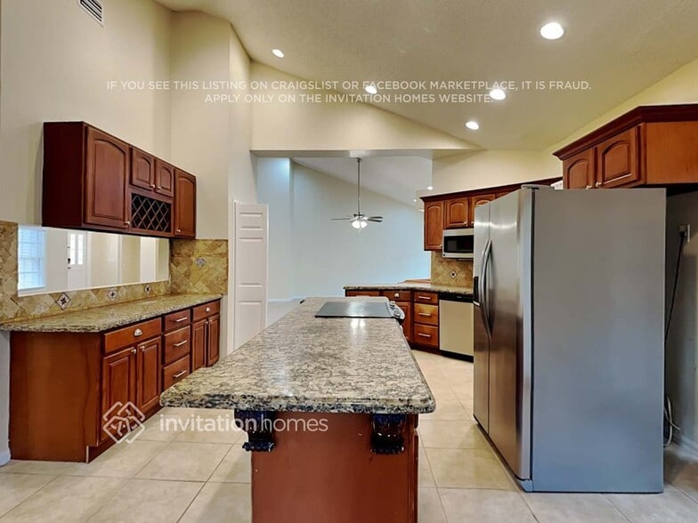 Building Photo - 5111 NW 81st Terrace