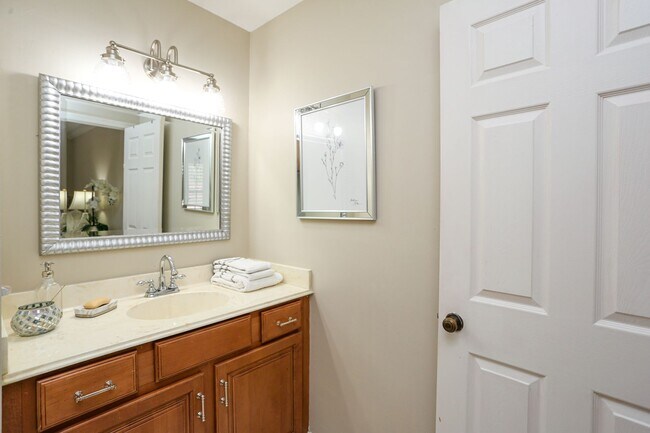 Building Photo - **WORLD TENNIS CENTER**3 BEDS/3.5 BATHS**F...