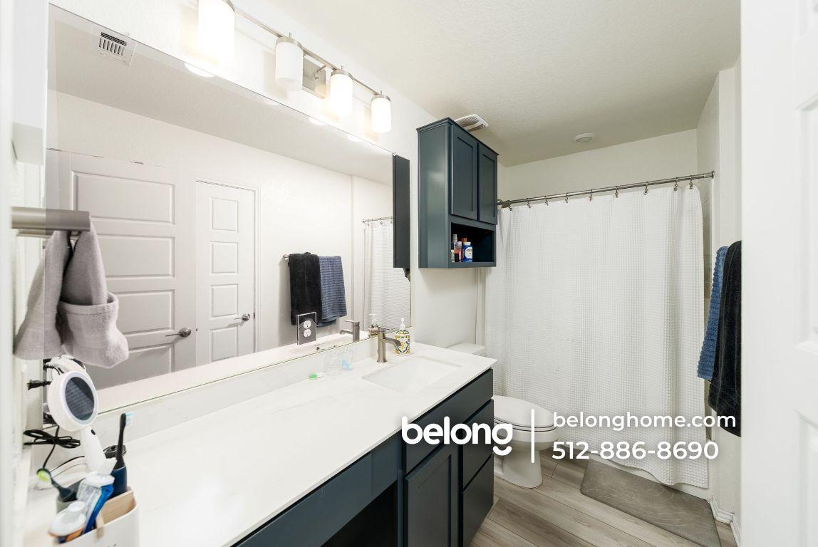Building Photo - 7105 Gray Catbird Dr