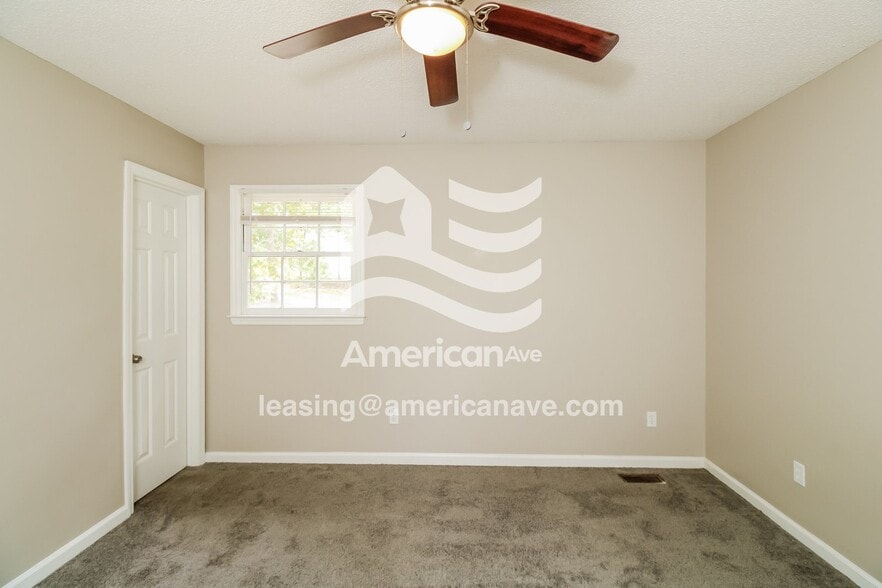 Building Photo - 1260 State Rd S-28-101