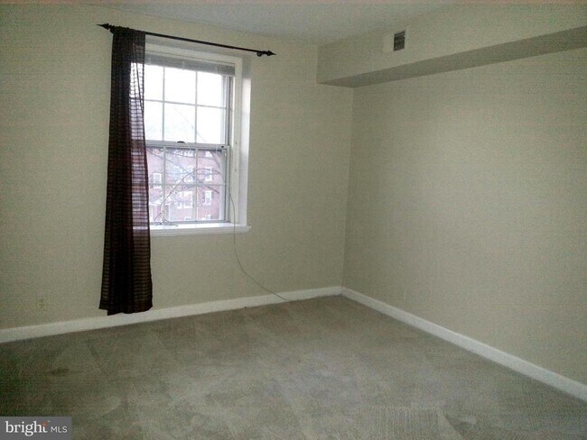 Building Photo - 4862 S 28th St