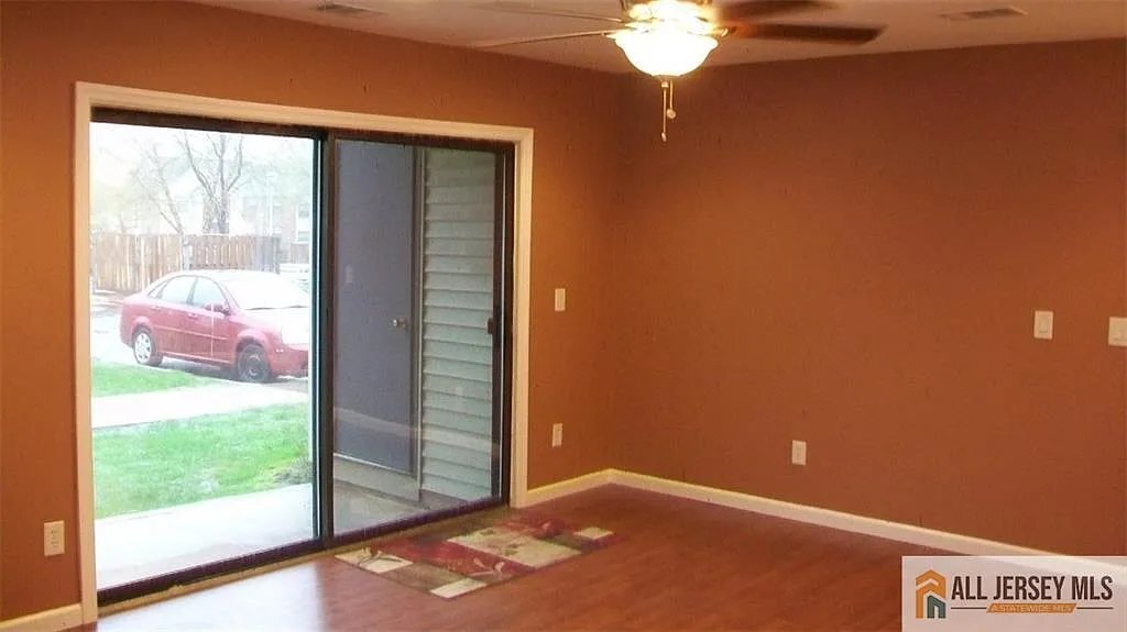 Building Photo - 1209 Harbour Club Dr