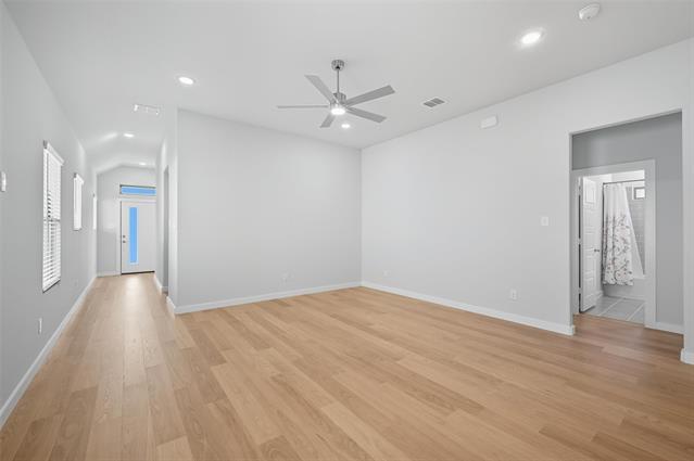 Building Photo - 908 Pne Bch Dr