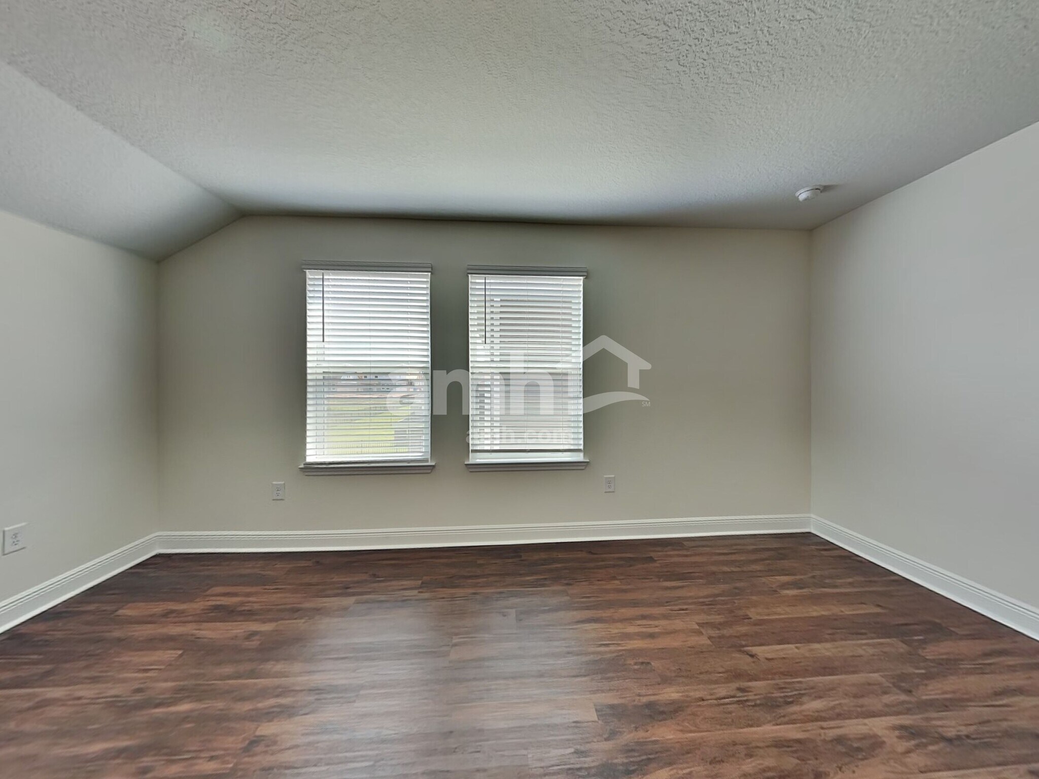 Building Photo - 14511 Cedar Mill Dr