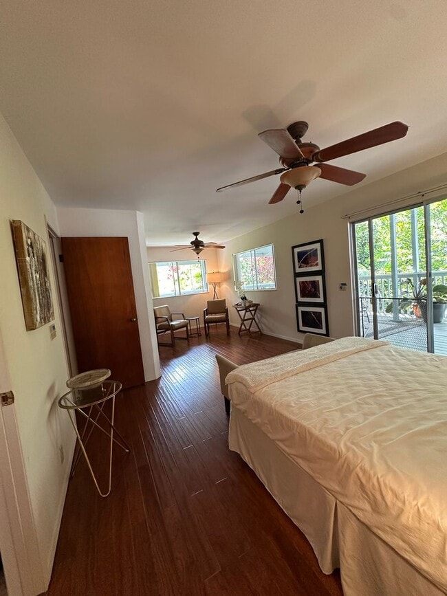 Building Photo - 1bd & 1 1/2 ba Fully Furnished & Move in Ready & all appliances included