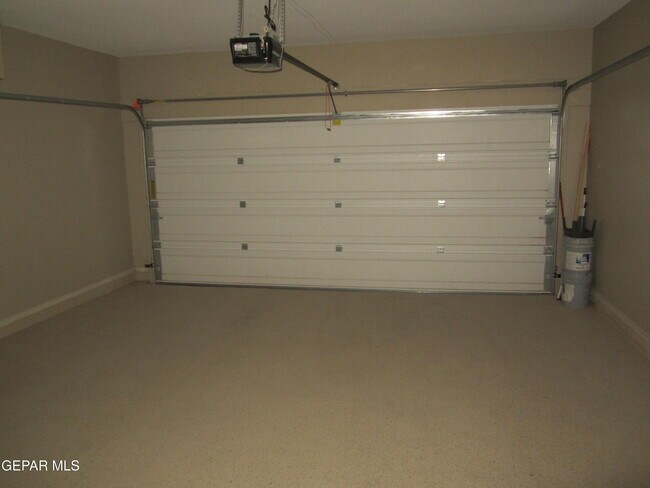 Building Photo - 477 Prime Desert Dr