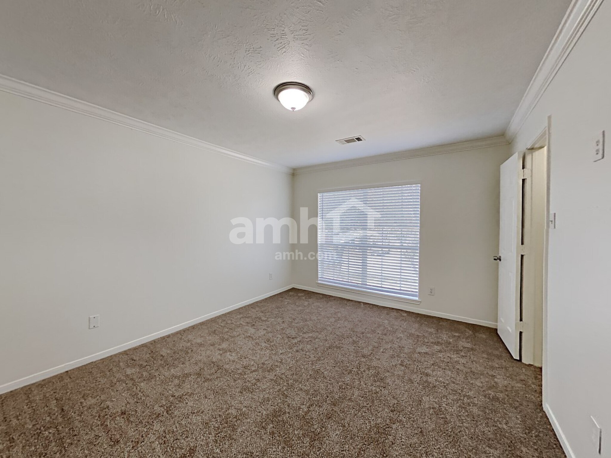 Building Photo - 14614 Twisted Pecan Ct