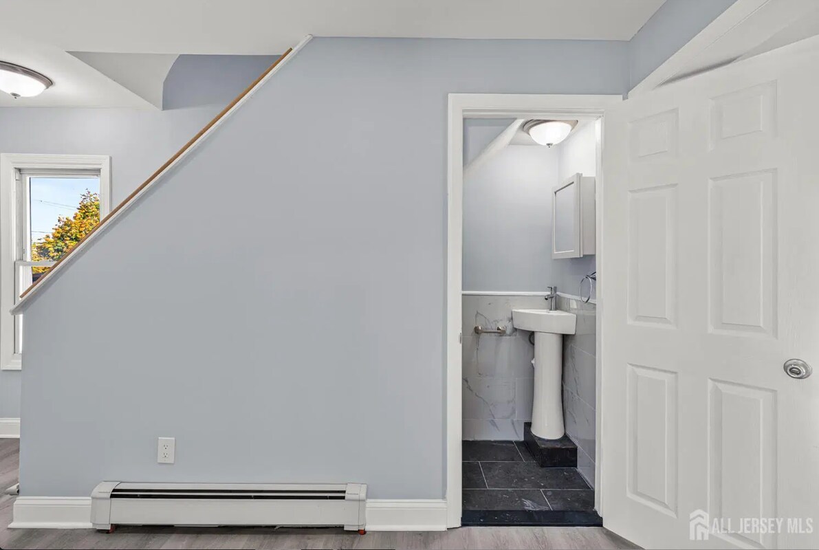 Building Photo - 29 Levinson Ave