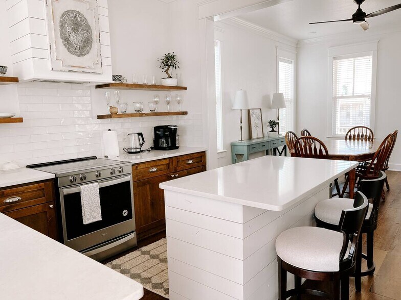 Building Photo - 2115 Loretta Parker Lane