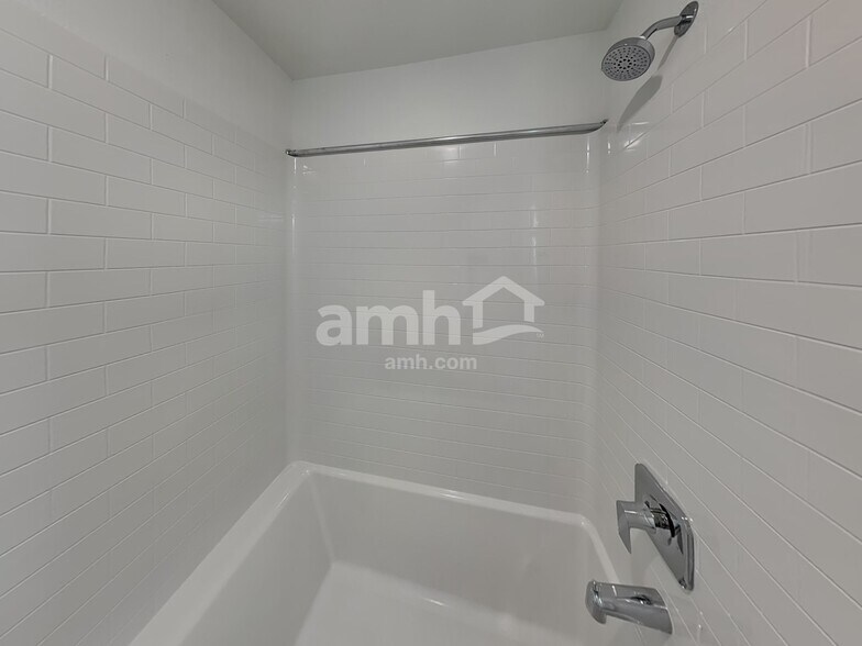 Building Photo - 10366 Beaver Tail St