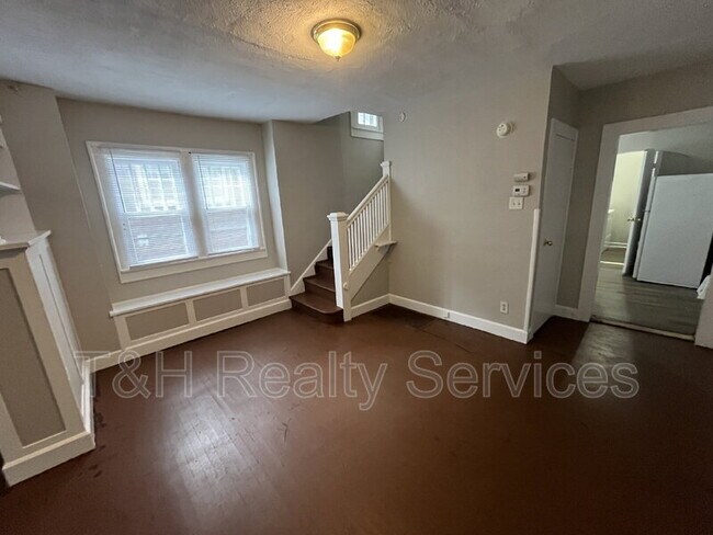 Building Photo - 4218 Carrollton Ave