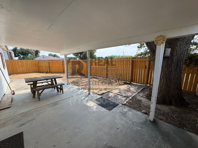 Building Photo - 2401 Overton Rd