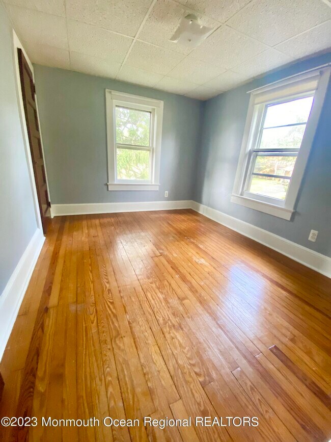 Building Photo - 3217 Atlantic Ave