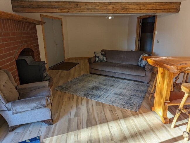 Building Photo - 134 Hanaford Rd