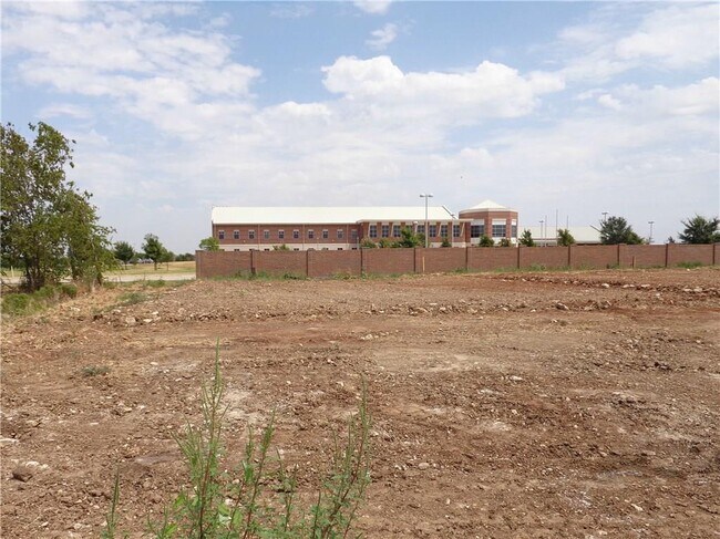 Building Photo - 13033 Tobin Dr