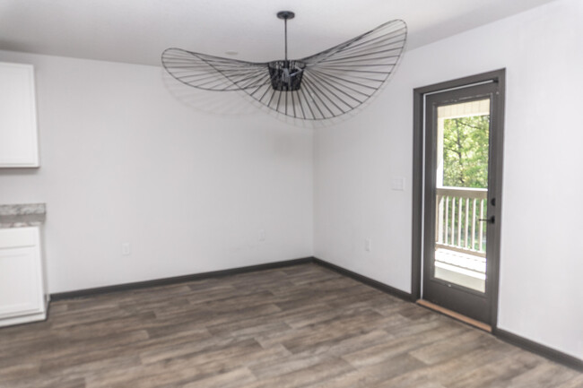 Building Photo - 3476 Sparco Dr