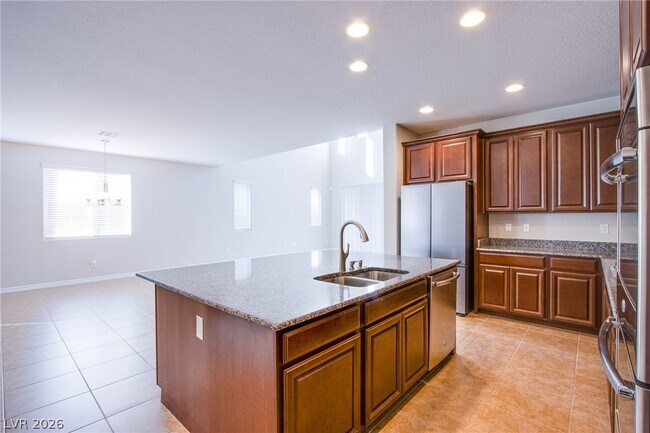 Building Photo - 729 Catalina Aisle St