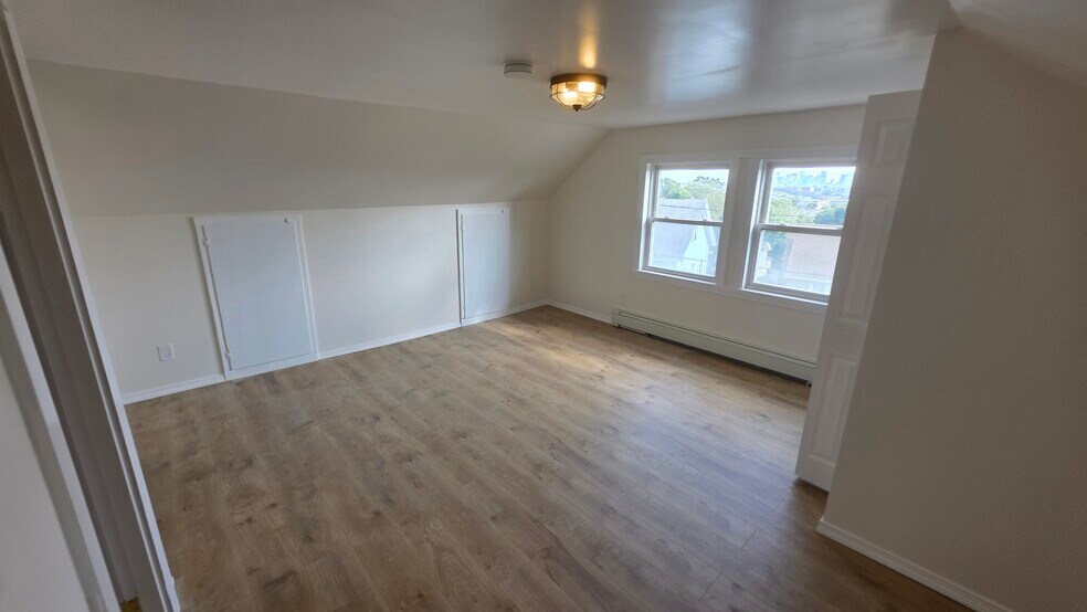 Building Photo - 57 Lawrence St