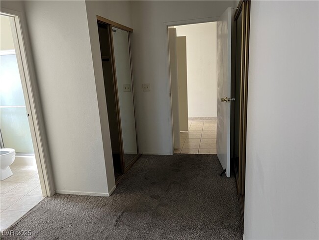 Building Photo - 1628 Starridge Way