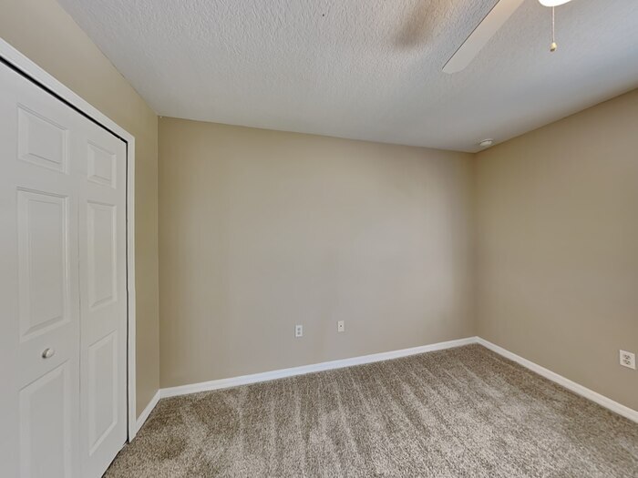 Building Photo - 1845 Holton Rd