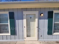 Building Photo - 309 Somers Ave