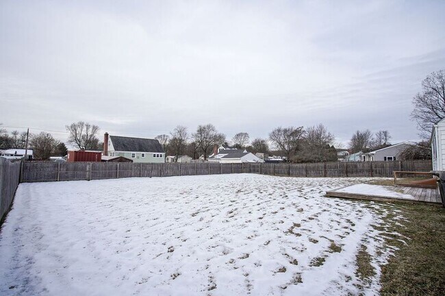 Building Photo - 27 Campbell Dr