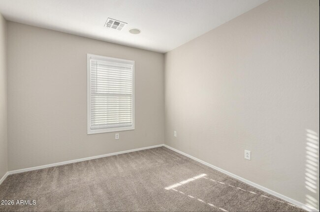 Building Photo - 2639 S Harmony Ave