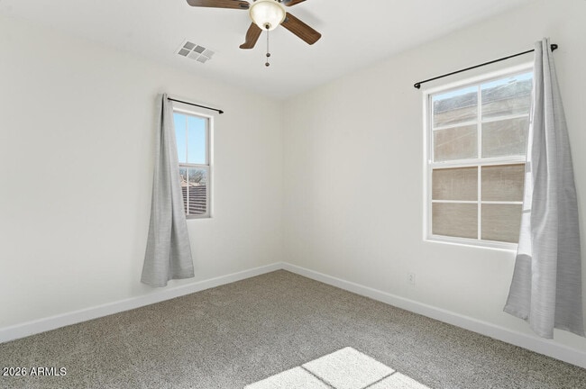 Building Photo - 15391 W Dreyfus St