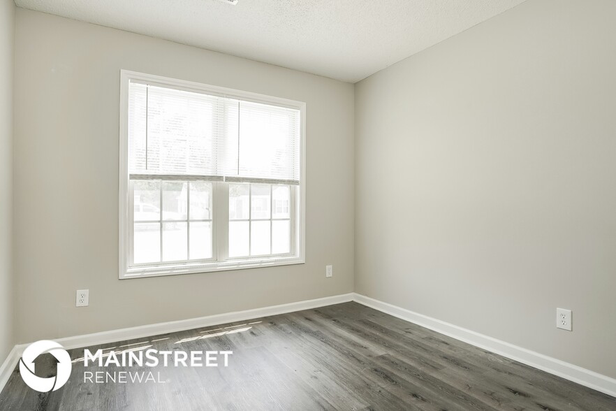 Building Photo - 5165 Julip Dr