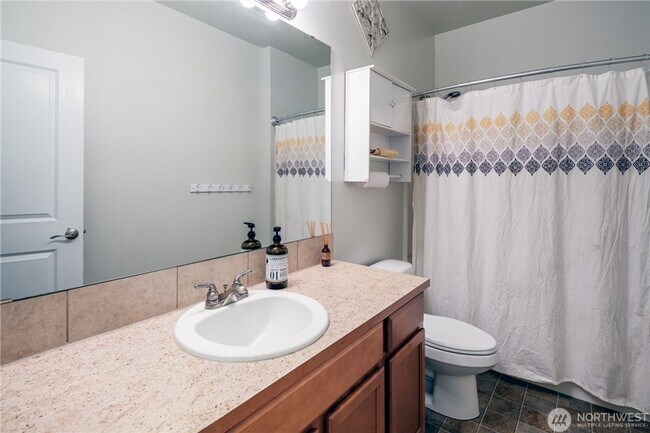 Building Photo - Spacious Eagle Heights Rental w/ Playgroun...