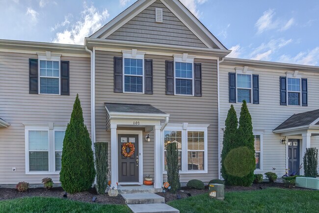 Building Photo - Townhome for rent