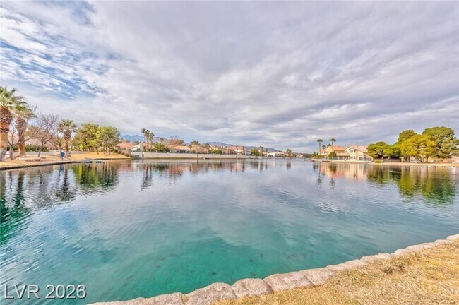 Building Photo - 3151 N Soaring Gulls Dr