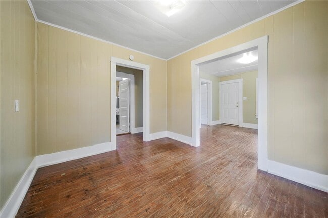 Building Photo - 3301 Dennis St