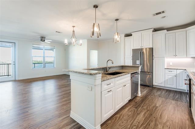 Building Photo - 2500 King Arthur Blvd