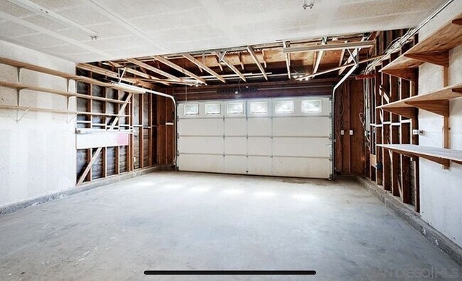 Building Photo - 931 H St