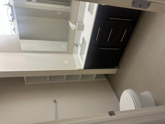 Building Photo - 770 Skokie Blvd