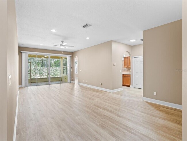 Building Photo - 3836 SW 33rd Terrace