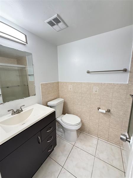 Building Photo - 5711 Blueberry Ct