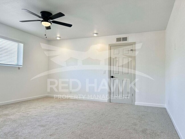 Building Photo - 2466 E Huber St