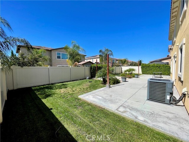 Building Photo - 34173 Helenium St