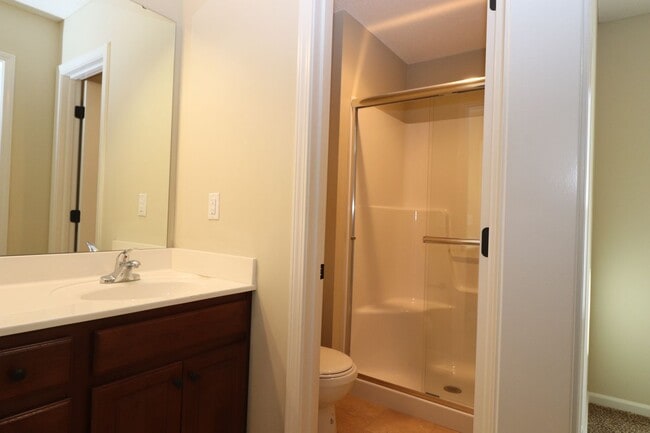 Building Photo - Town house in Kansas City, KS