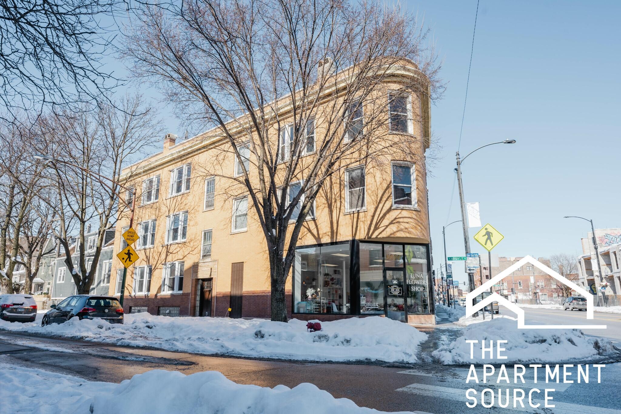 Building Photo - 2506 W Argyle St