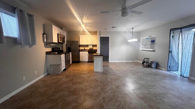 Building Photo - 14 Crossings Cir