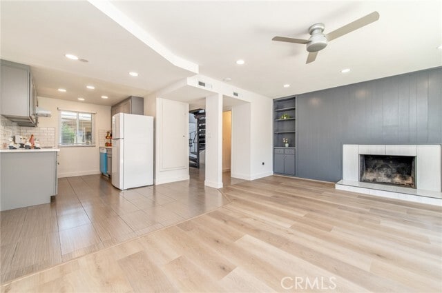 Building Photo - 14732 Del Amo Ave