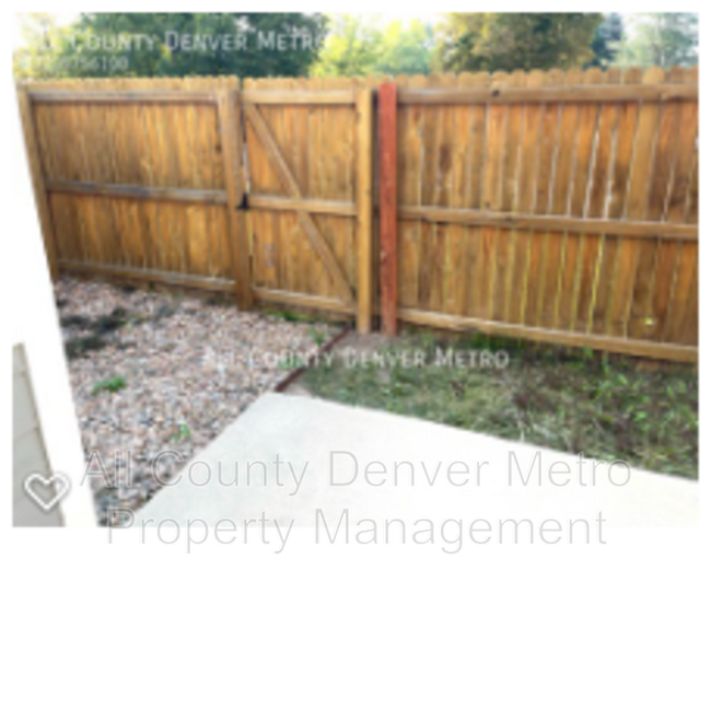 Building Photo - 8396 W 87th Dr