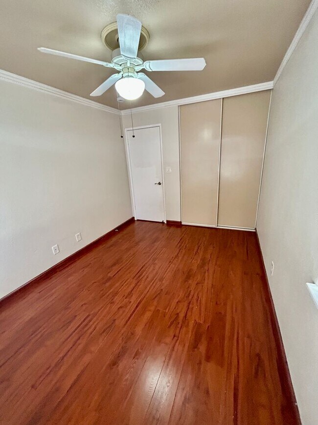 Building Photo - Available on 05/14/26, 2248 sq ft, 4 Bedrooms, 2.5 Baths, 2-car garage at Aeloa Subdivision in Ka...