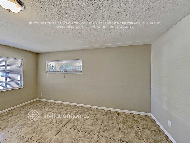 Building Photo - 231 N Harris Dr